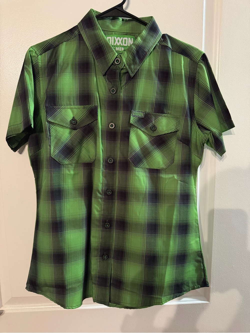 DIXXON Green and Black Plaid Short-Sleeve Button-Down Shirt